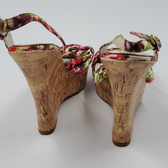 Qupid Floral Strappy Slingback Cork Wedge - Picture 4 of 8